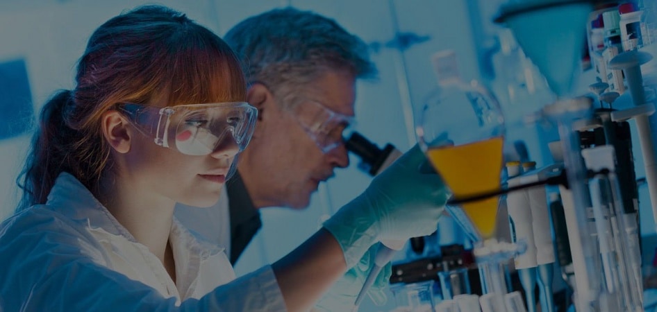 Ireland’s-Pharmaceutical-Job-Hunting-GetReskilled Image with people working Pharmaceutical Manufacturing